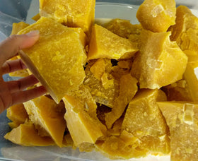 Beeswax - 1kg - Gold Fern Honey